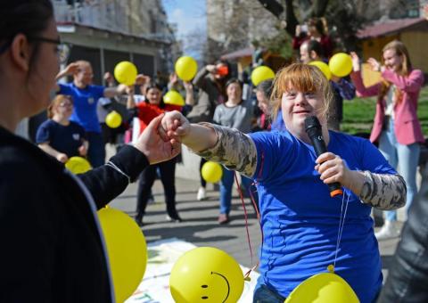 A járókelőknek nagyon tetszett a zenés akció